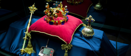Climate monitoring during the display and storage of the Czech Crown Jewels